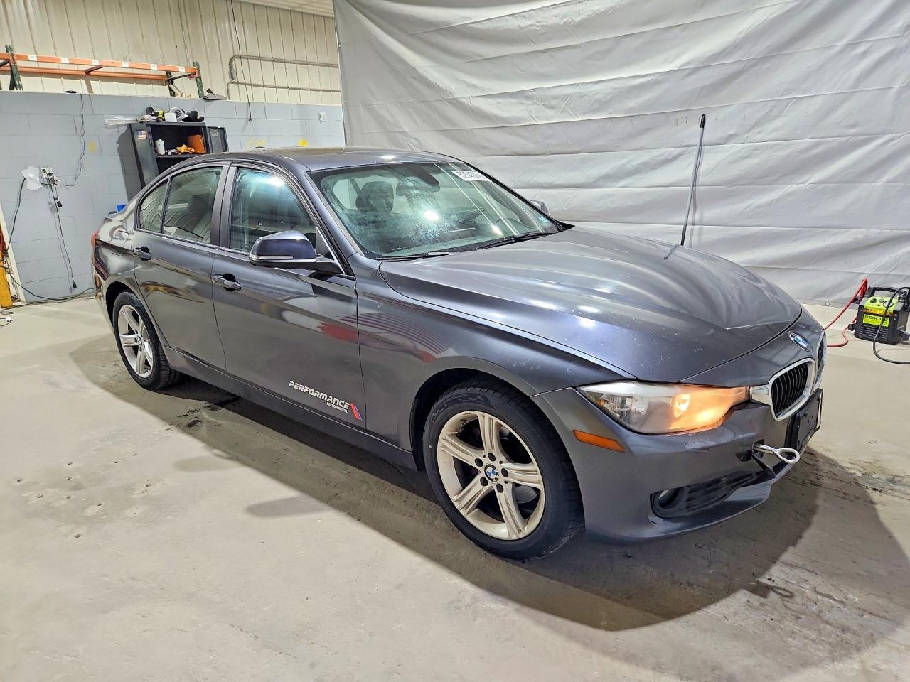 2014 BMW 320 I xDrive - zdjęcie 4