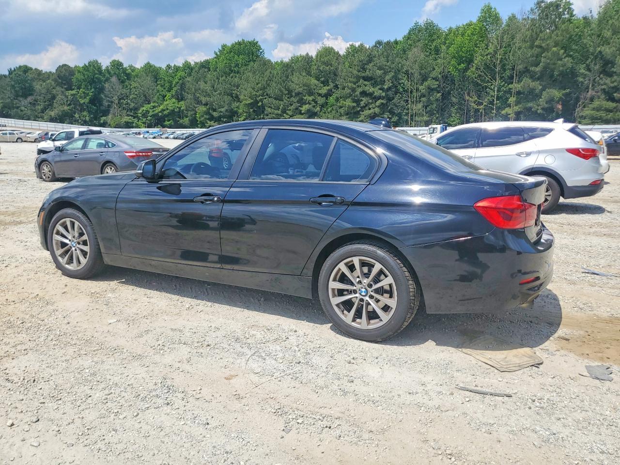 2017 BMW 320 I - zdjęcie 2
