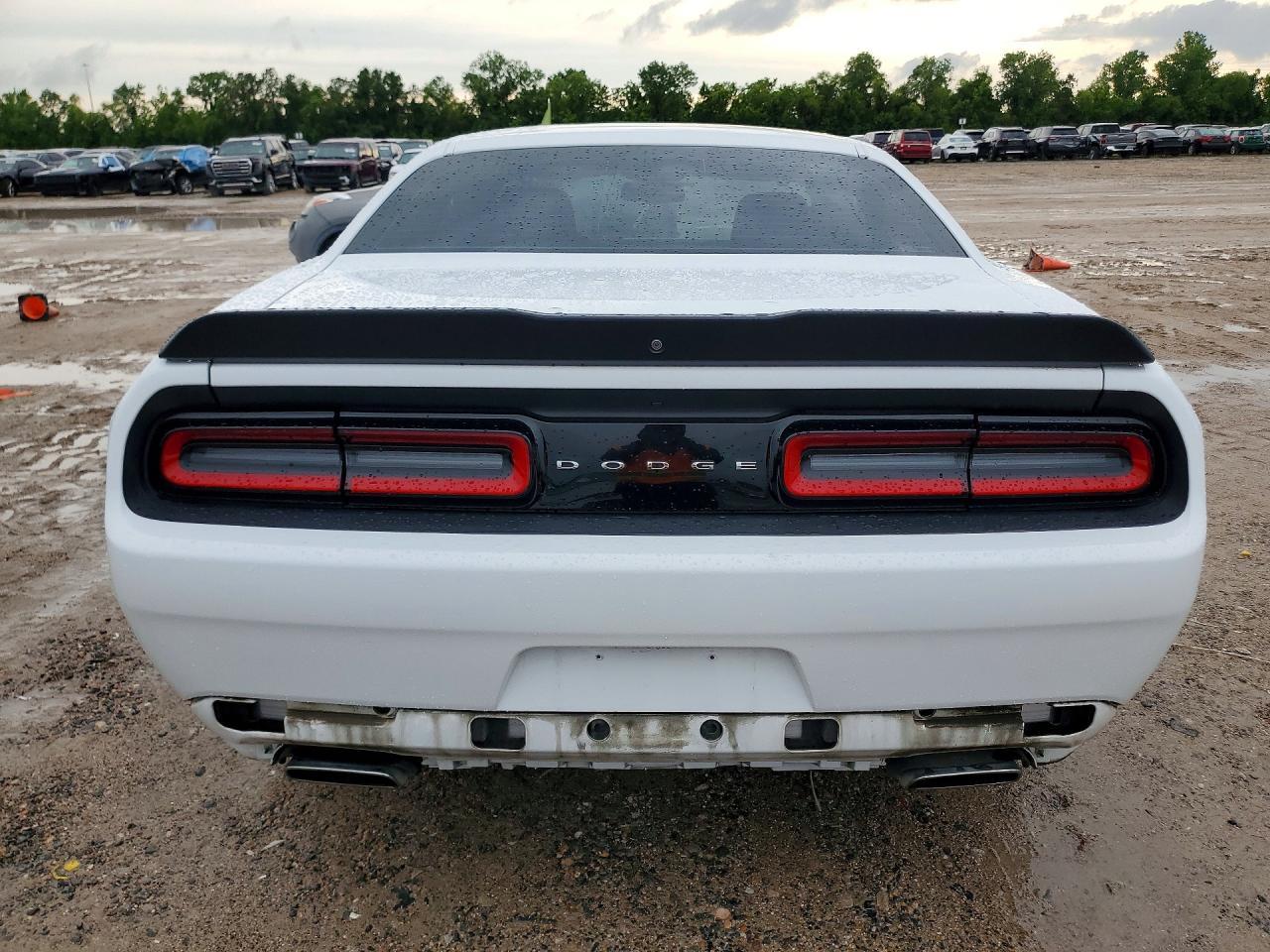 2017 Dodge Challenger Sxt - zdjęcie 6