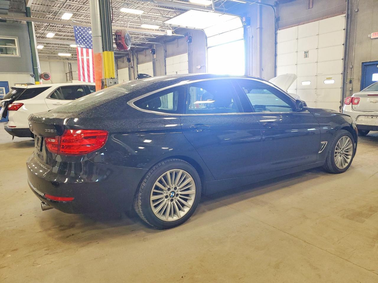 2015 BMW 335 Xigt - zdjęcie 3