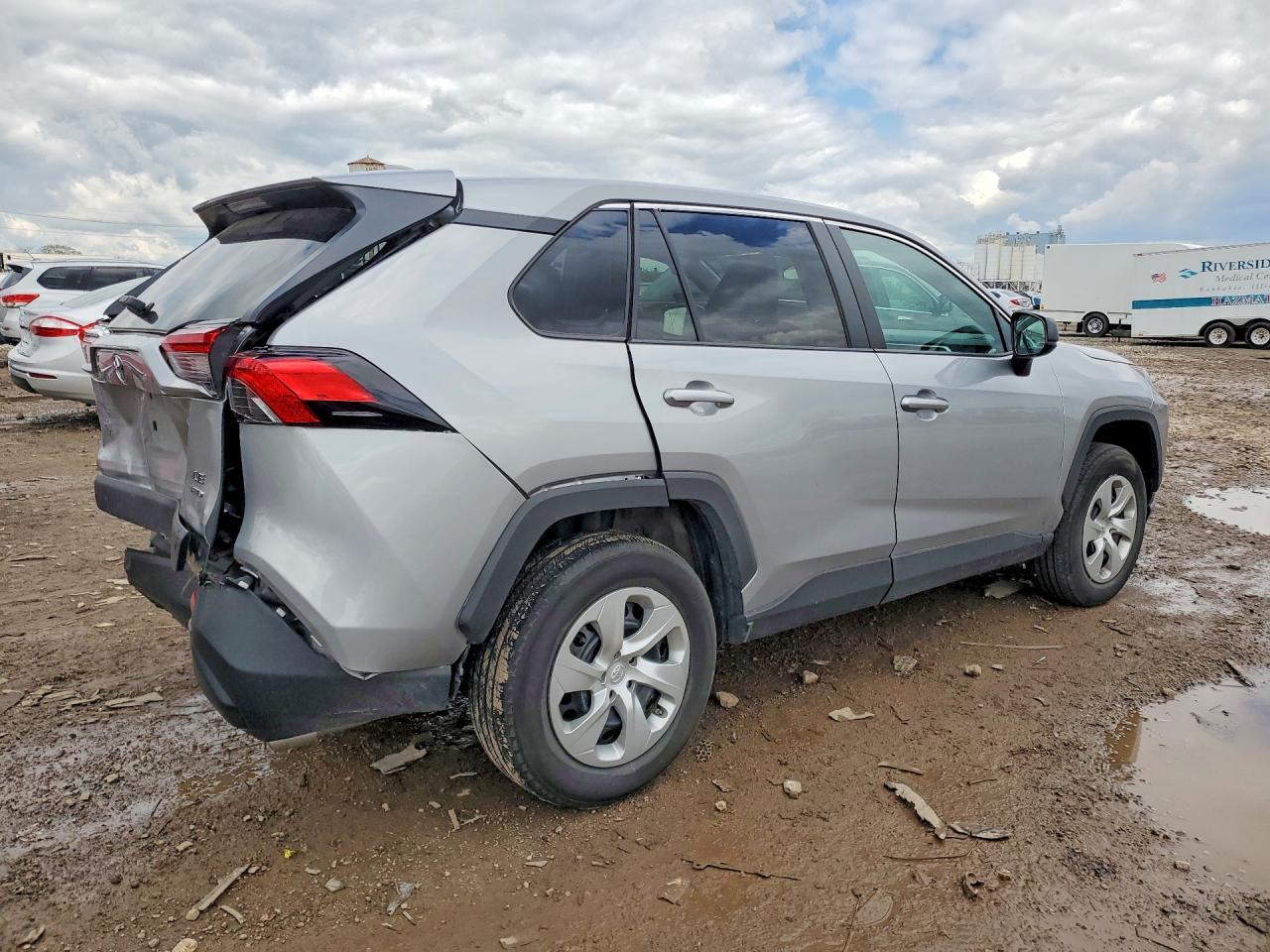 2023 Toyota Rav4 Le - zdjęcie 3