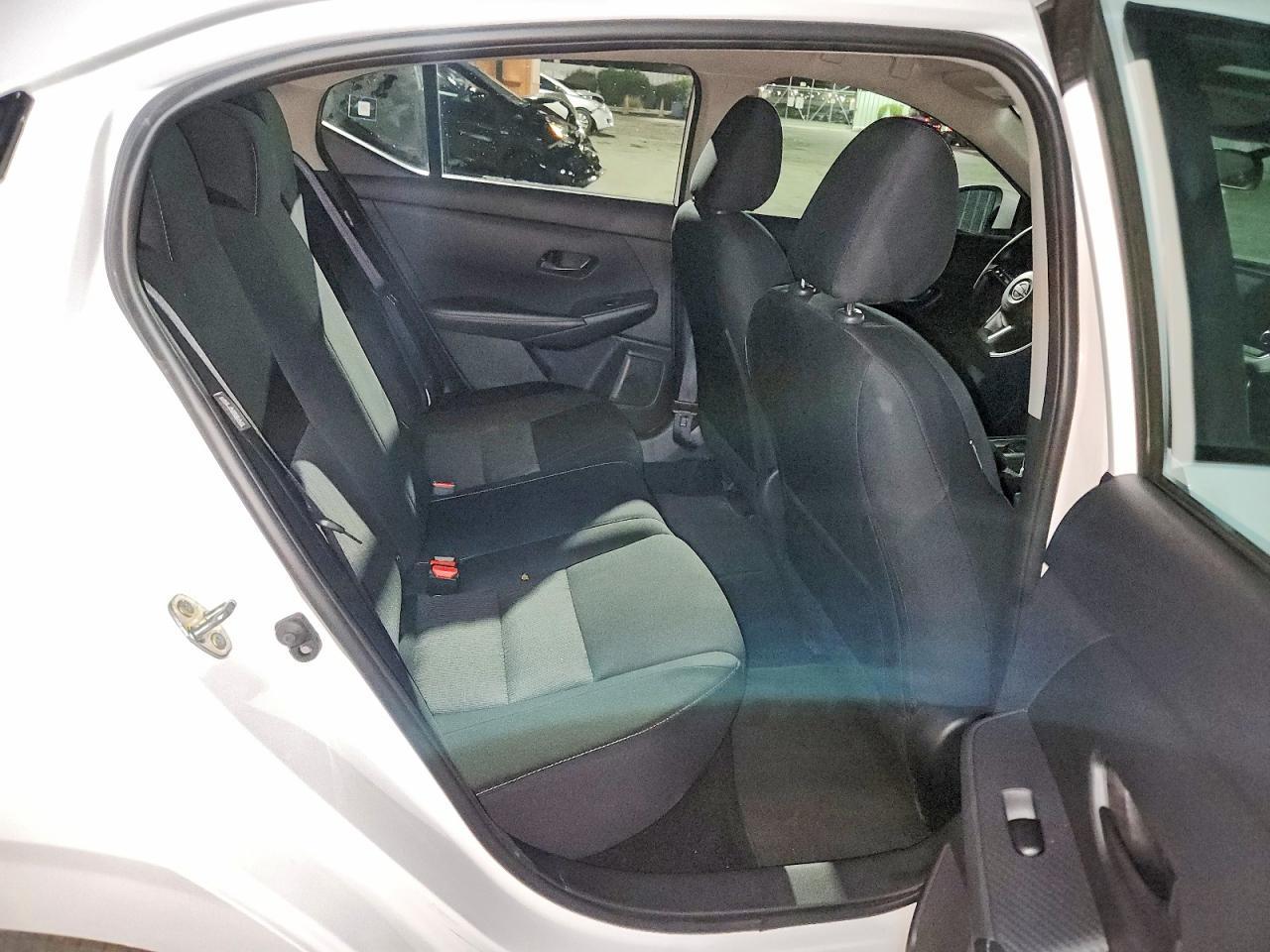 2025 Nissan Sentra Sv - zdjęcie 11