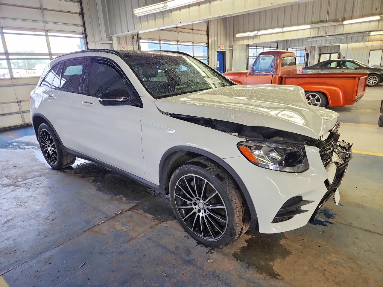 2017 Mercedes-Benz Glc 300 4Matic - zdjęcie 4