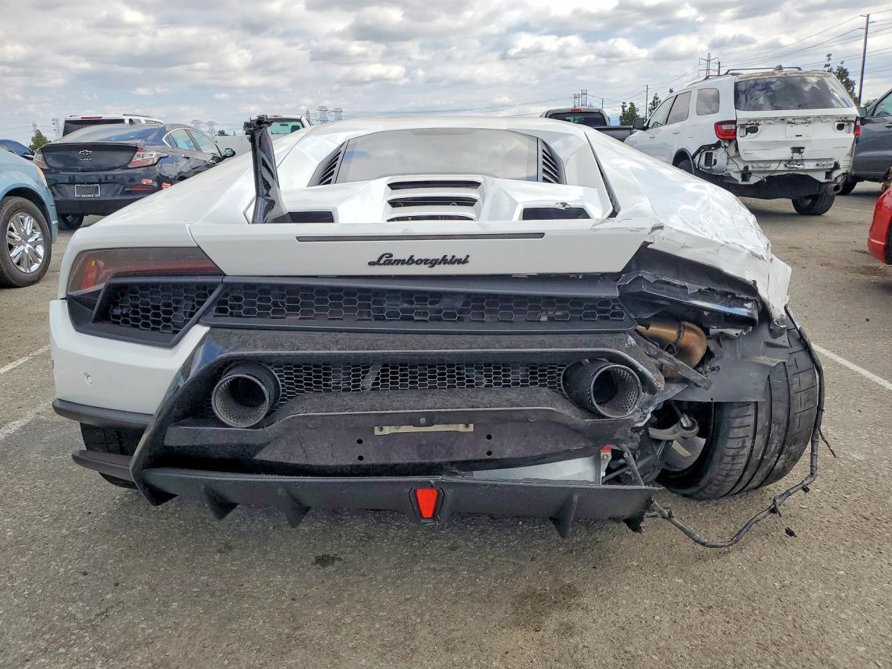 2018 Lamborghini Huracan Performante - zdjęcie 6