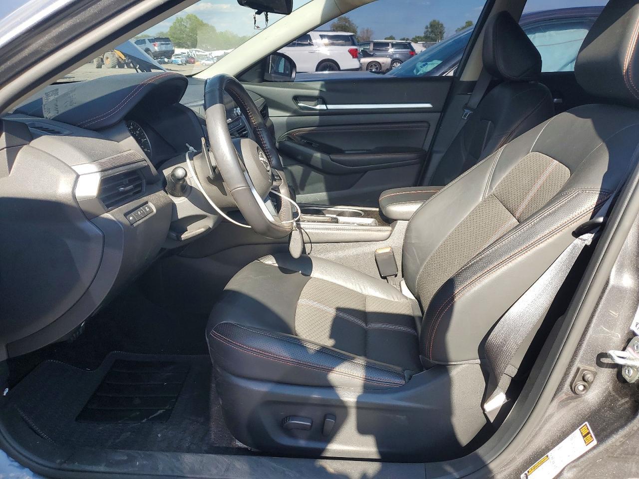 2023 Nissan Altima Sr - zdjęcie 13