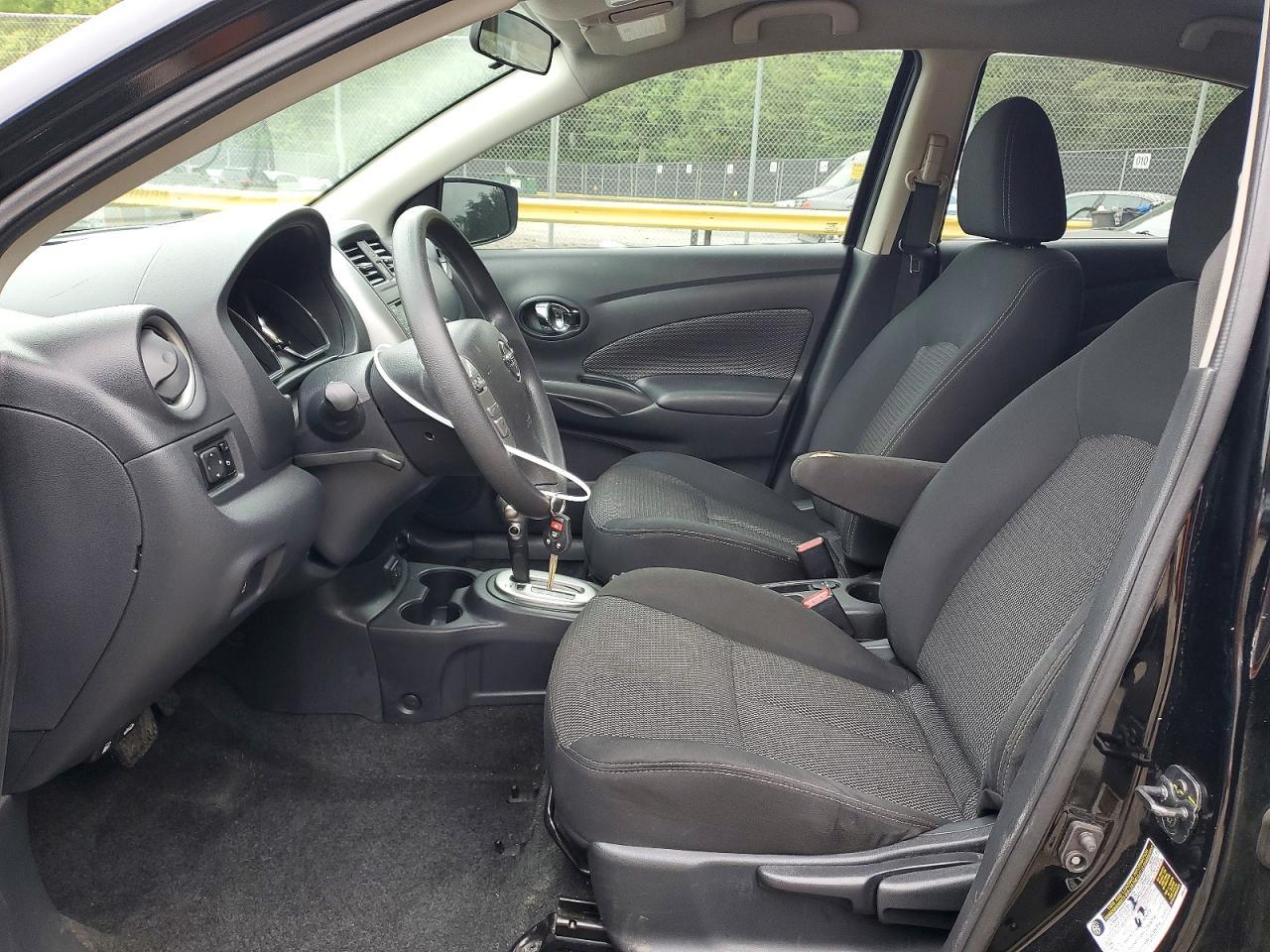 2019 Nissan Versa - zdjęcie 7