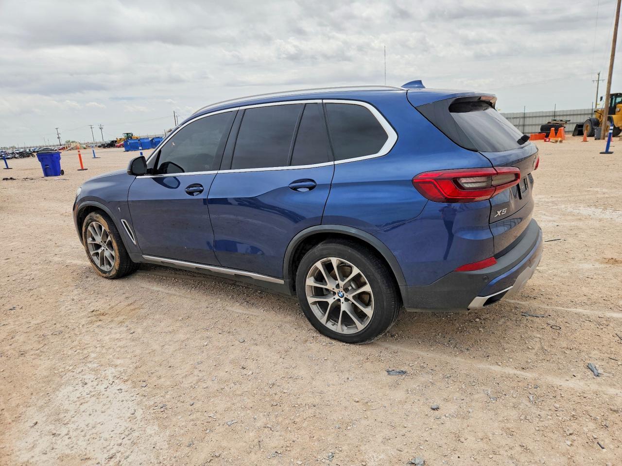 2020 BMW X5 xDrive40I - zdjęcie 2