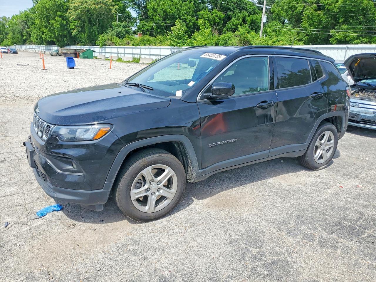 2024 Jeep Compass Latitude - zdjęcie główne