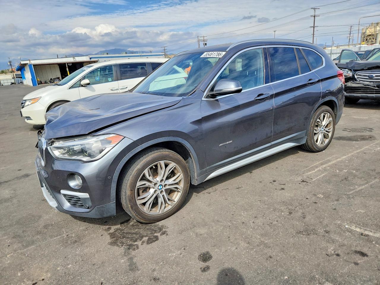 2016 BMW X1 xDrive28I - zdjęcie główne