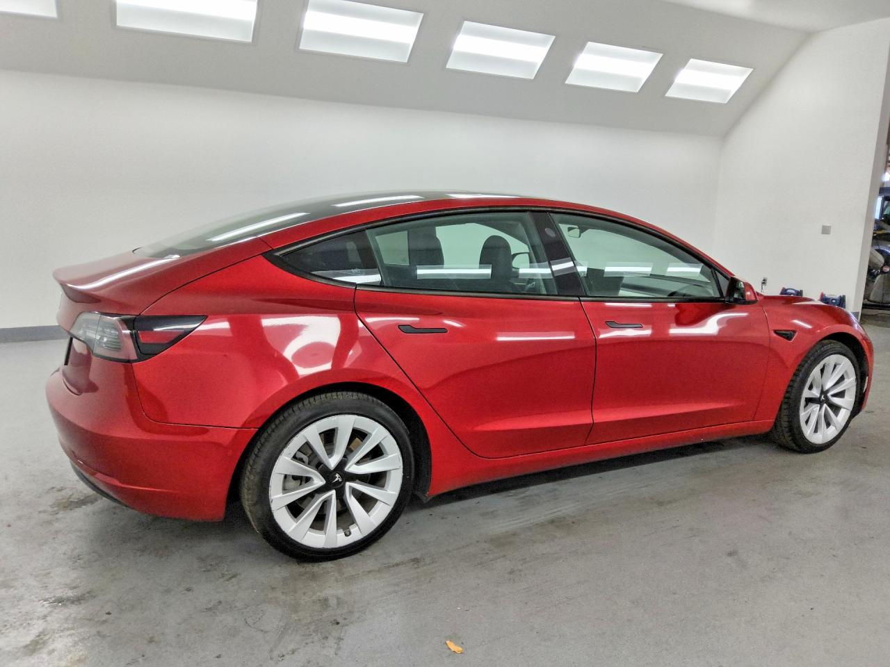 2022 Tesla Model 3 - zdjęcie 3