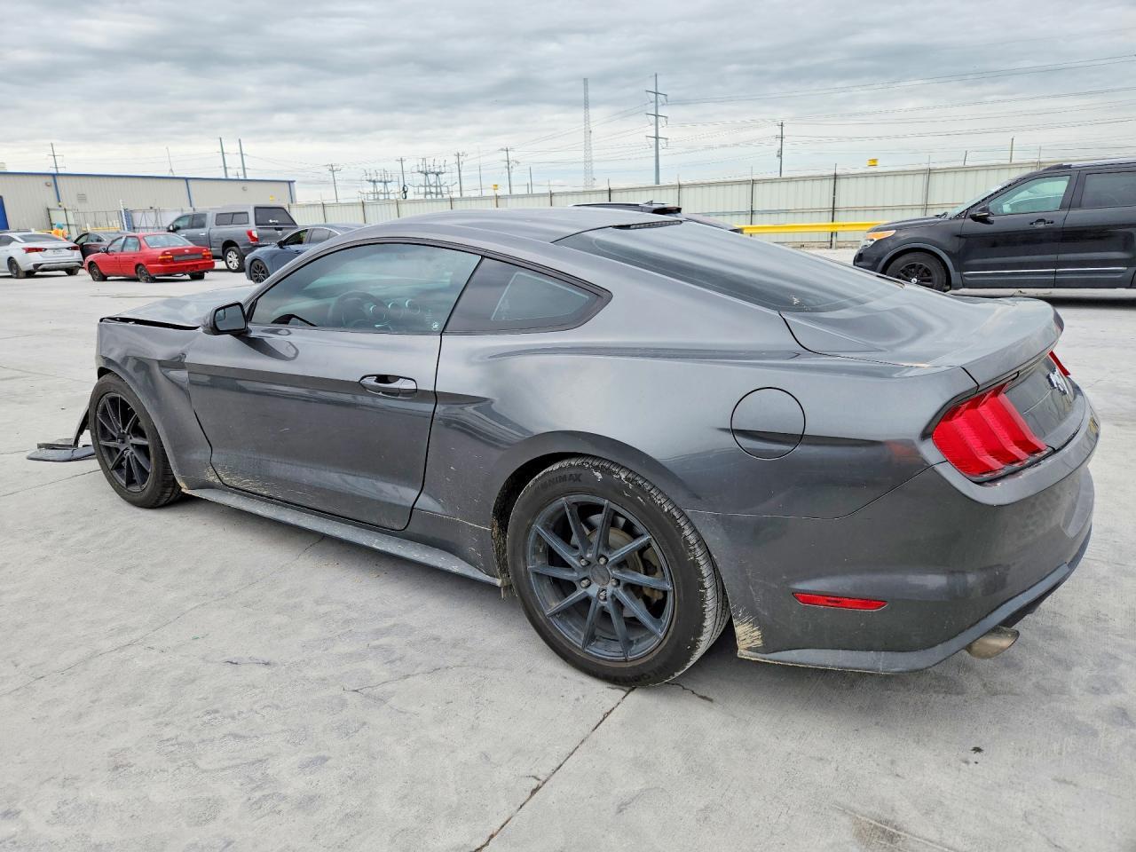 2018 Ford Mustang - zdjęcie 2