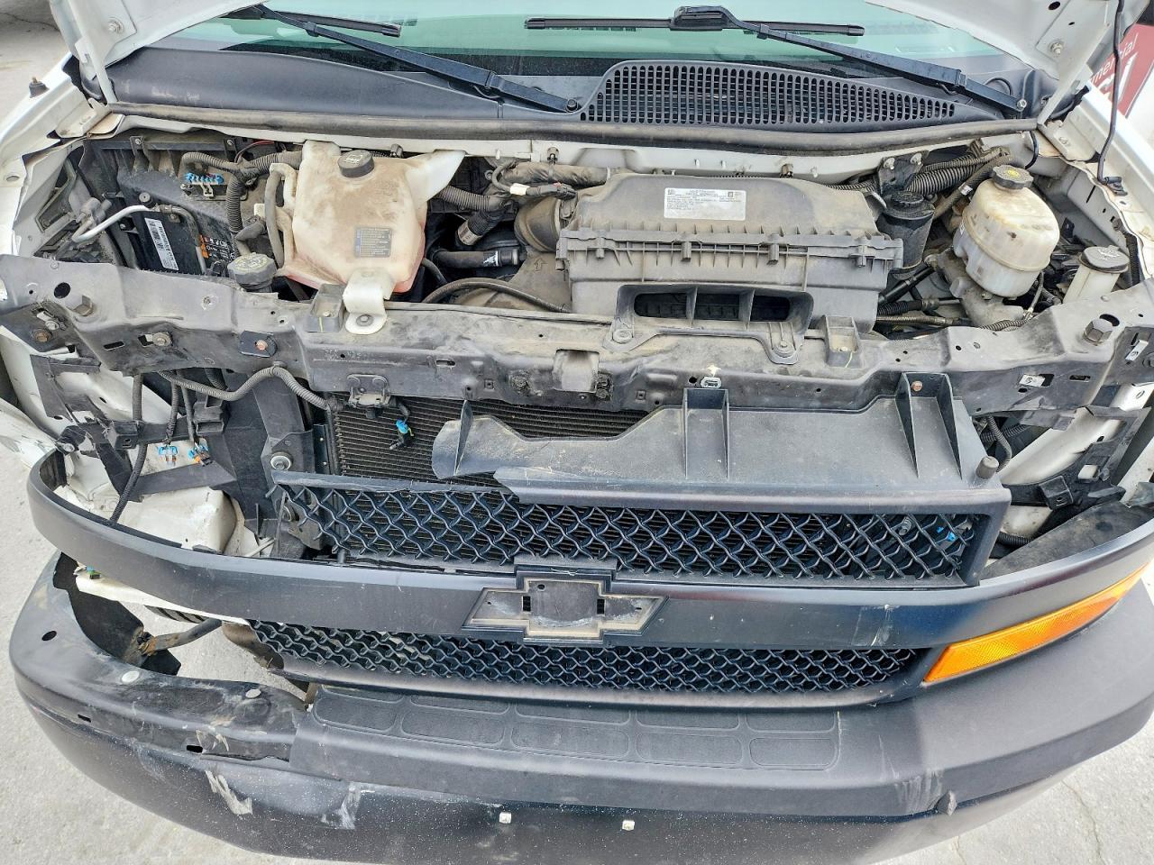 2020 Chevrolet Express G2500 - zdjęcie 12