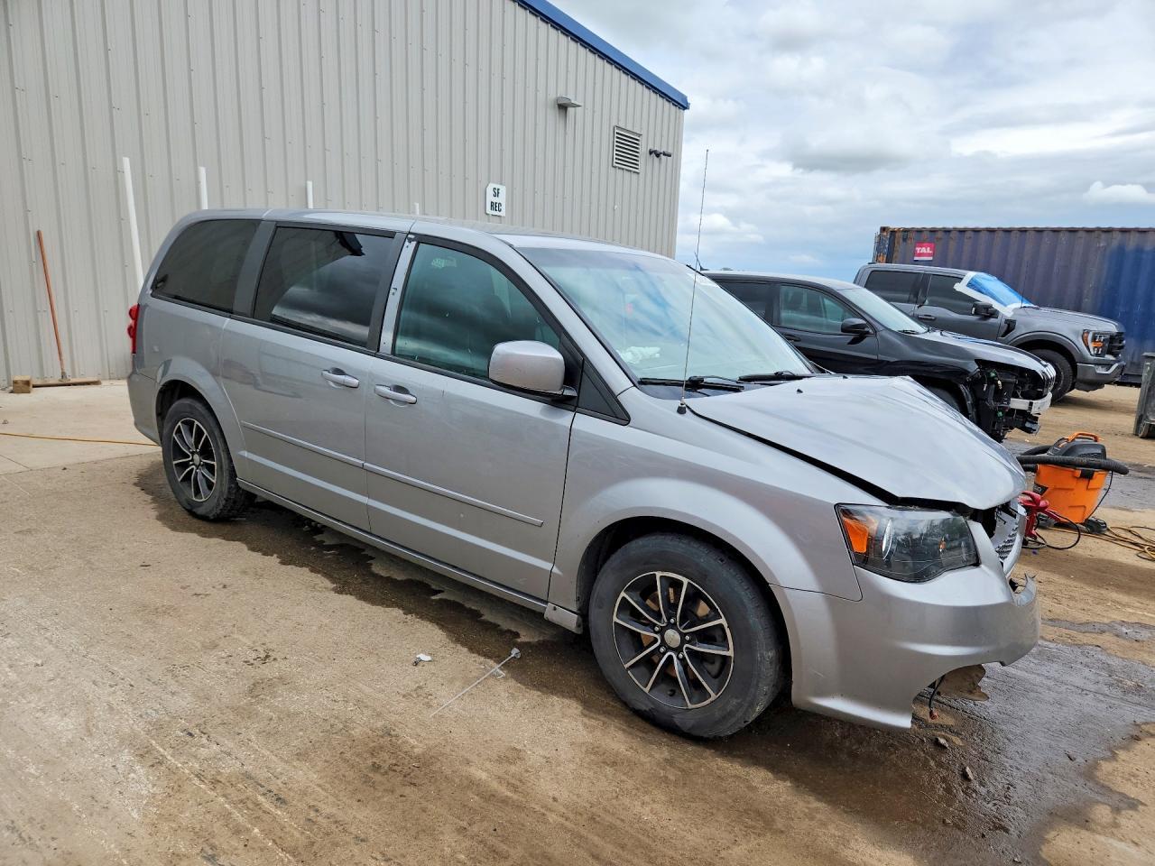 2017 Dodge Grand Caravan Gt - zdjęcie 4