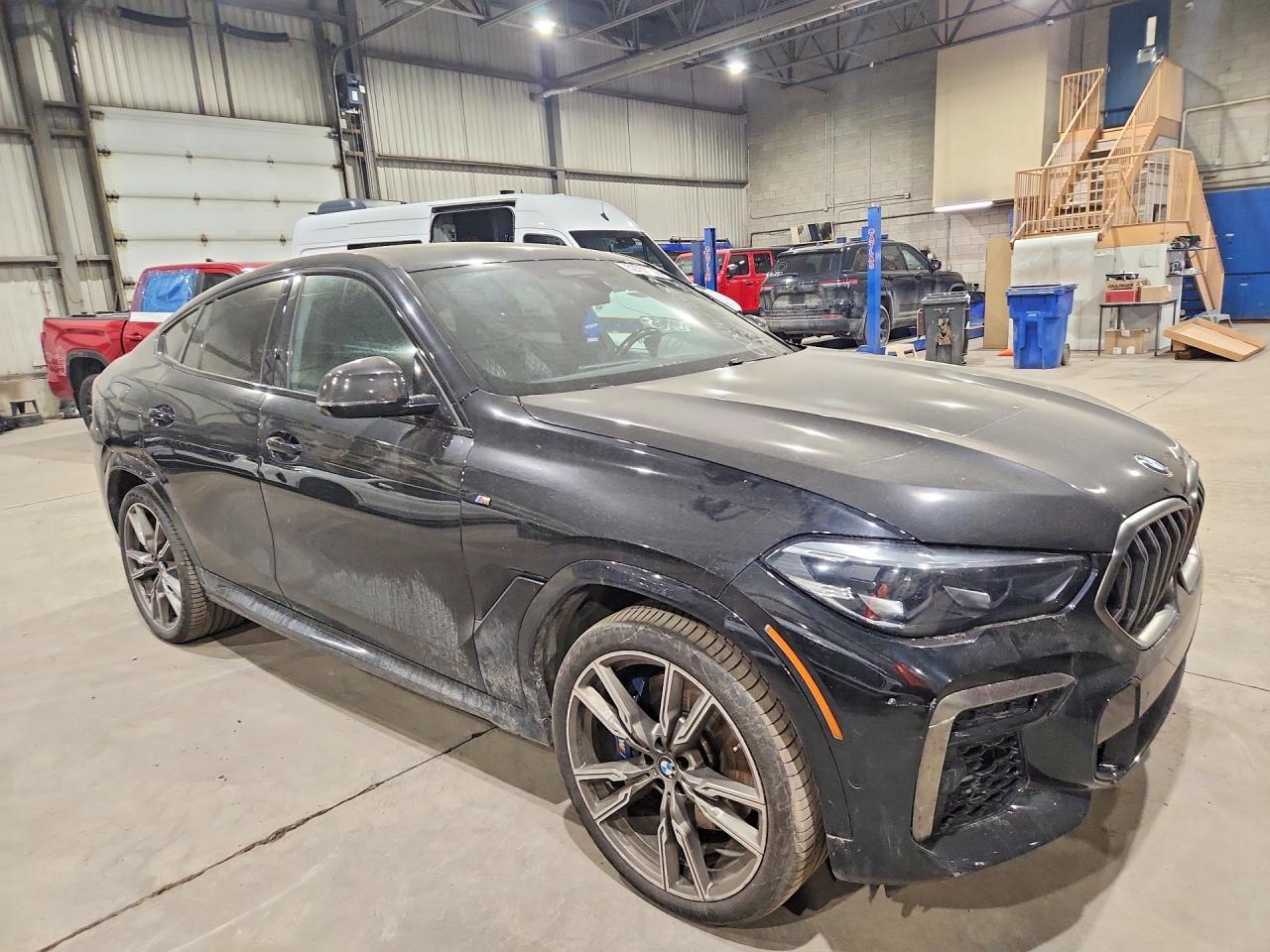 2023 BMW X6 M50I - zdjęcie 4