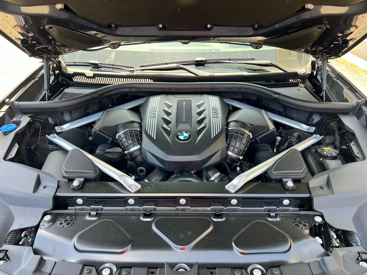 2022 BMW X7 M50I - zdjęcie 7