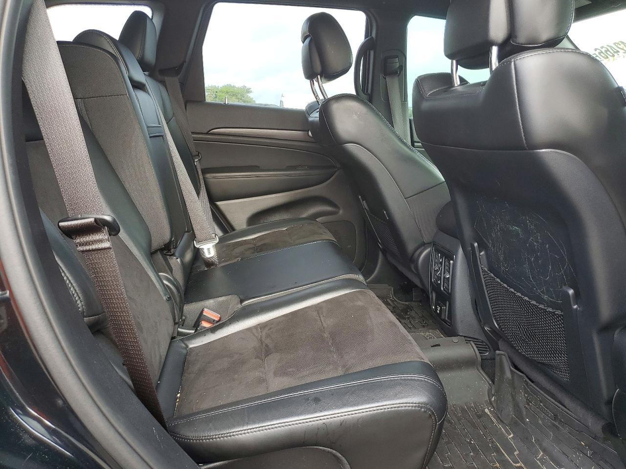 2020 Jeep Grand Cherokee Laredo - zdjęcie 11
