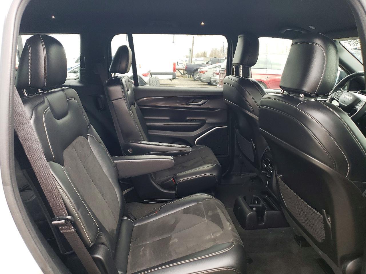 2021 Jeep Grand Cherokee L Laredo - zdjęcie 11