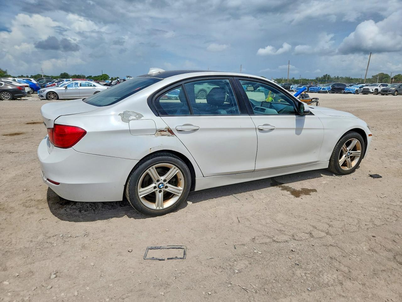 2013 BMW 328 Xi - zdjęcie 3