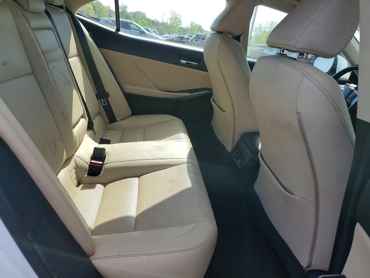 2015 Lexus Is 250 - zdjęcie 10