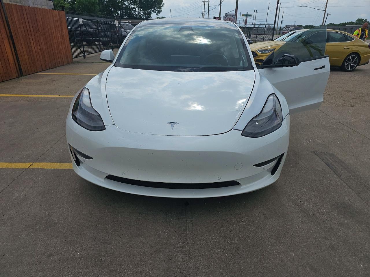 2021 Tesla Model 3 - zdjęcie 11
