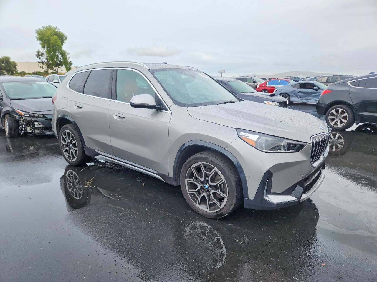 2023 BMW X1 xDrive28I - zdjęcie 4