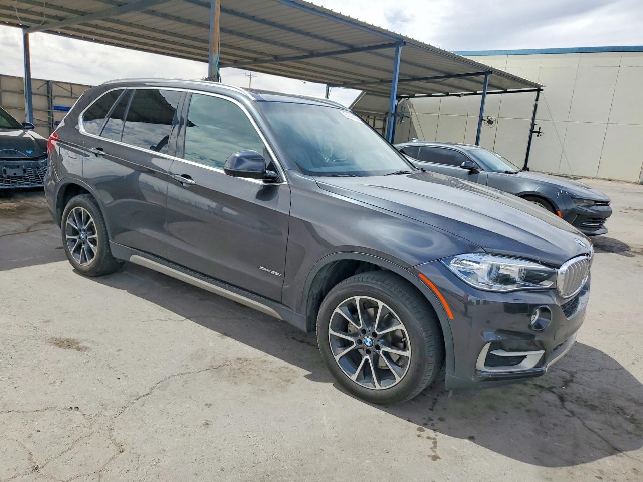 2017 BMW X5 xDrive35I - zdjęcie 4