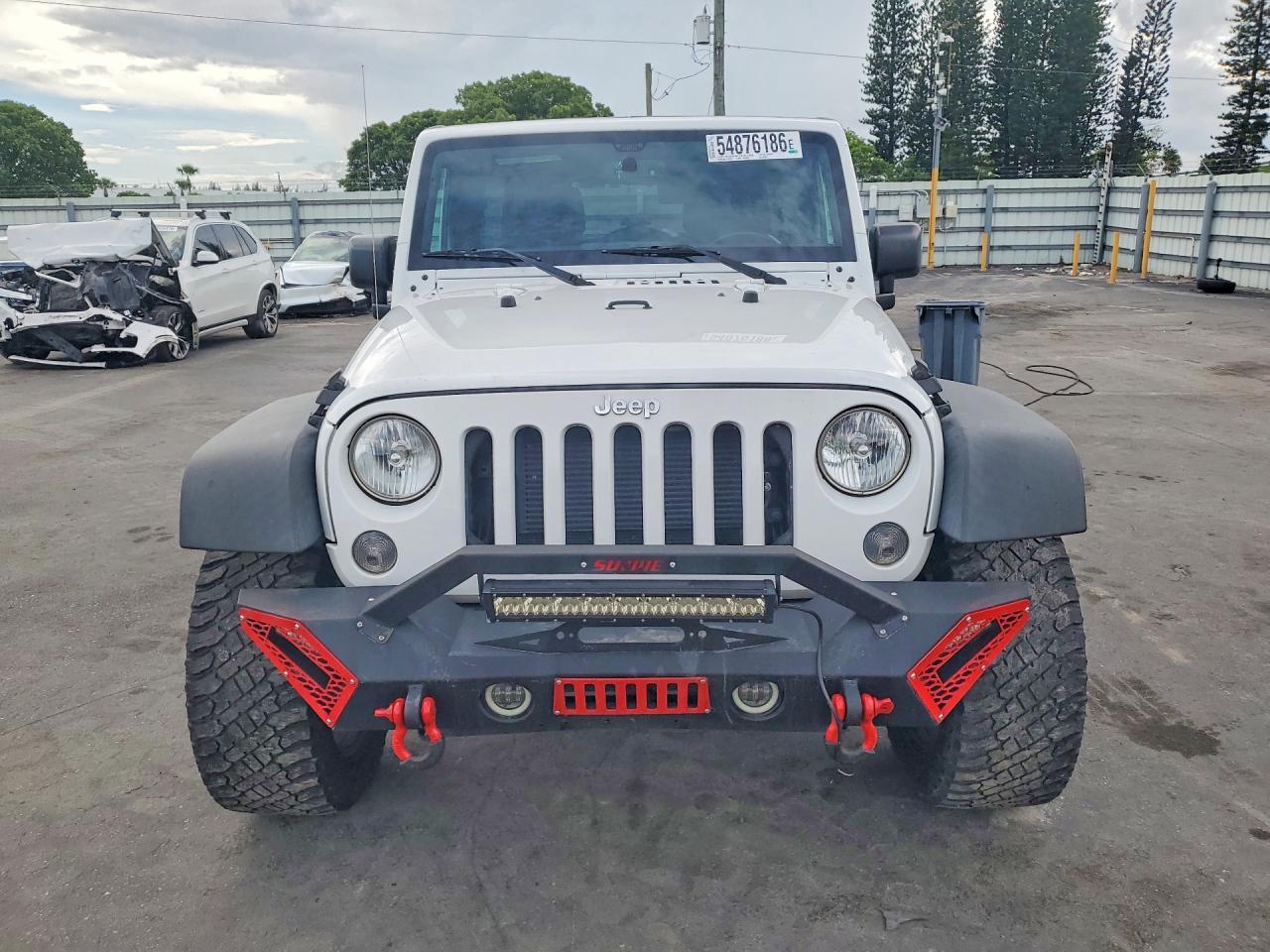 2015 Jeep Wrangler Unlimited Rubicon - zdjęcie 5