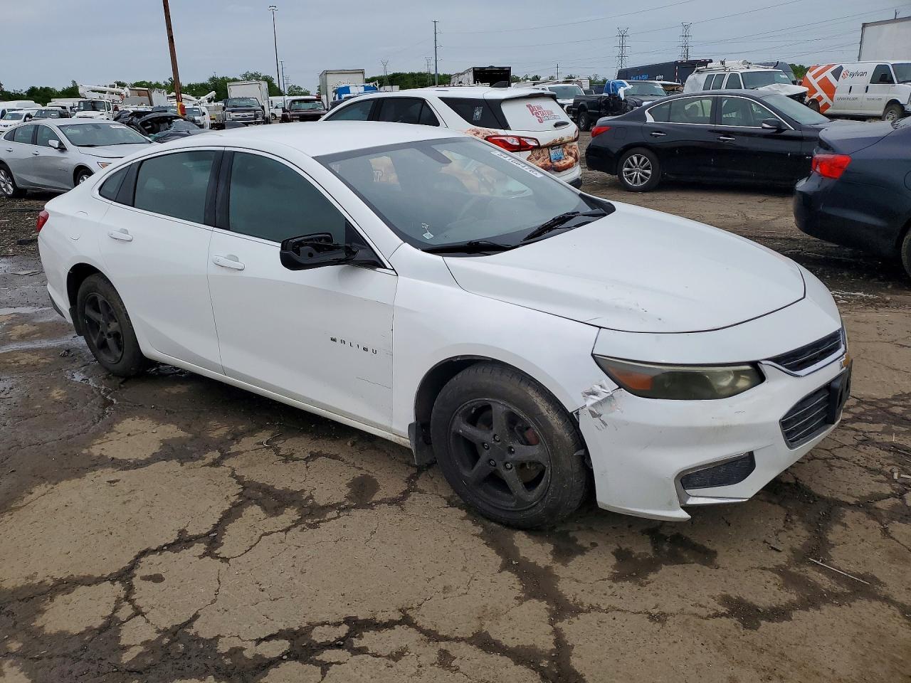 2018 Chevrolet Malibu Ls - zdjęcie 4