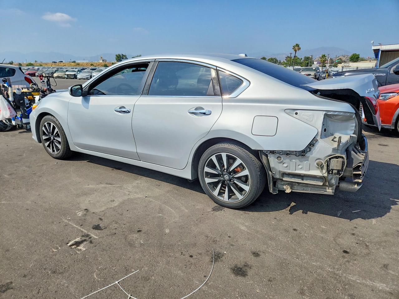 2018 Niss Altima - zdjęcie 2
