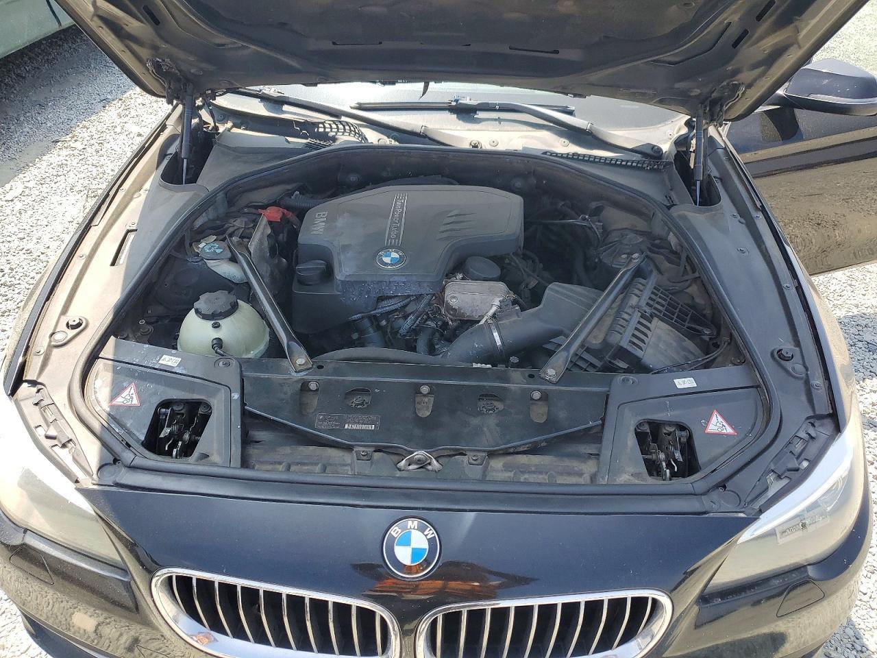 2014 BMW 528 I - zdjęcie 11