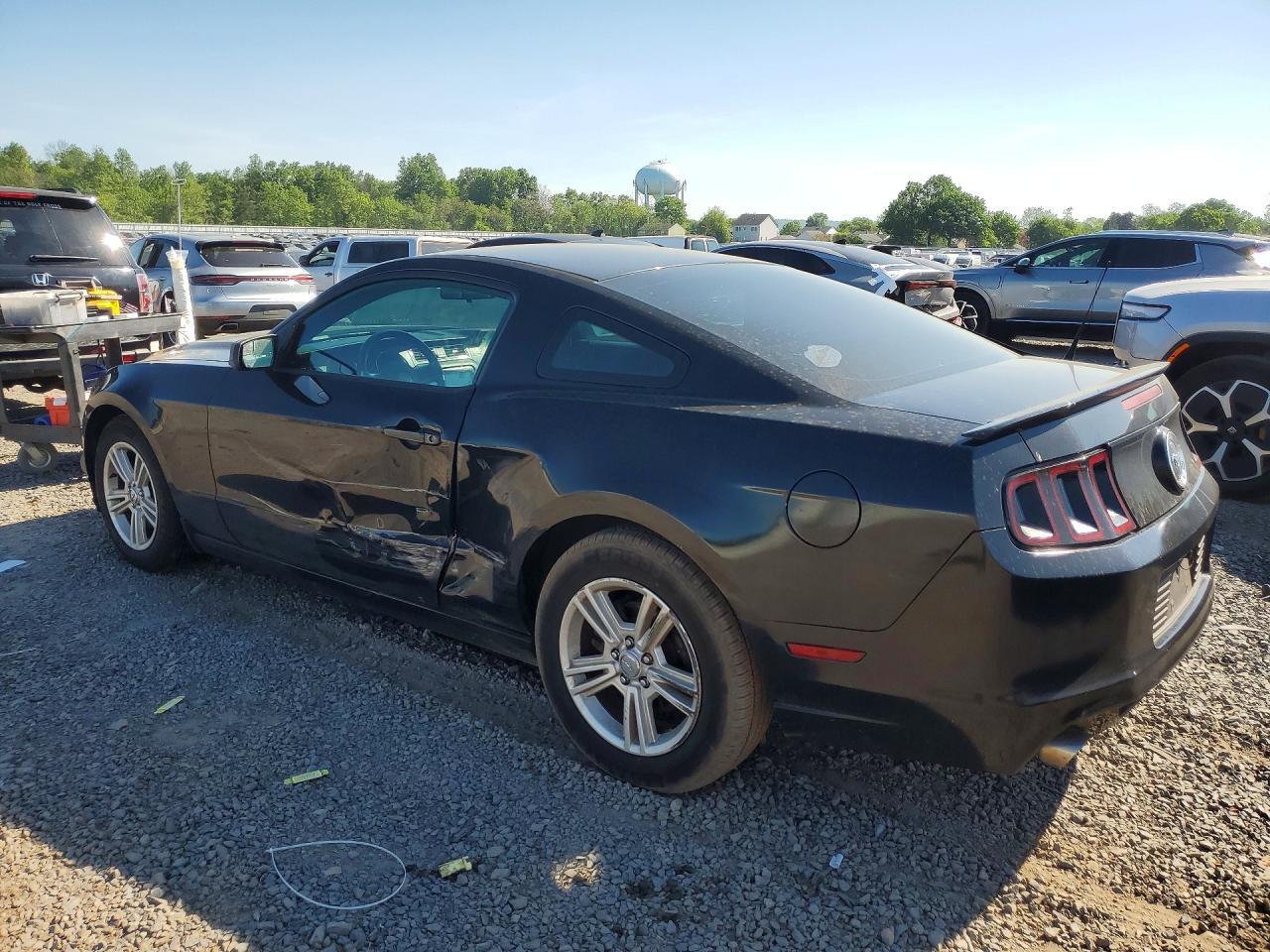 2013 Ford Mustang - zdjęcie 2