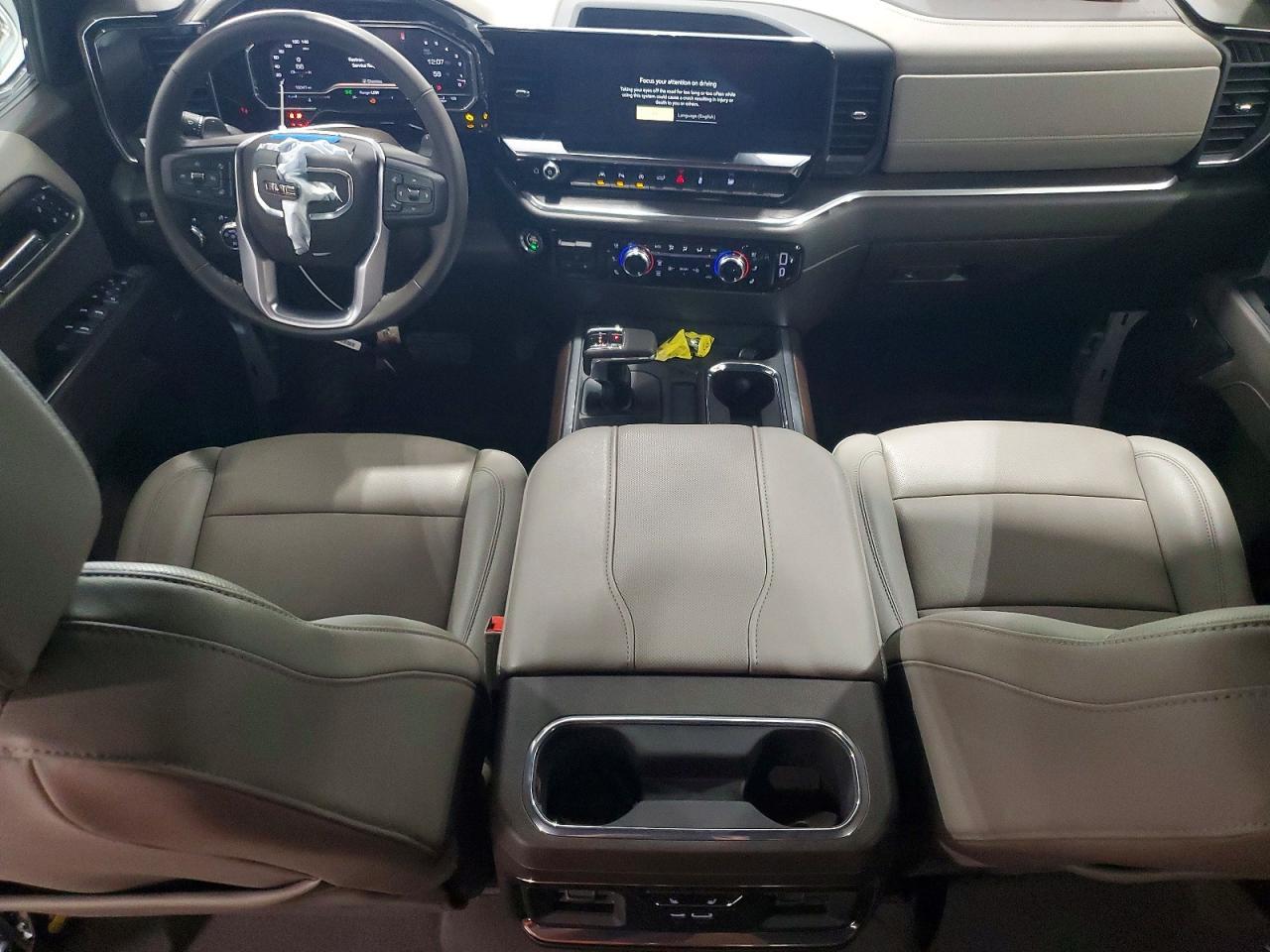 2025 GMC Sierra K1500 Slt - zdjęcie 8