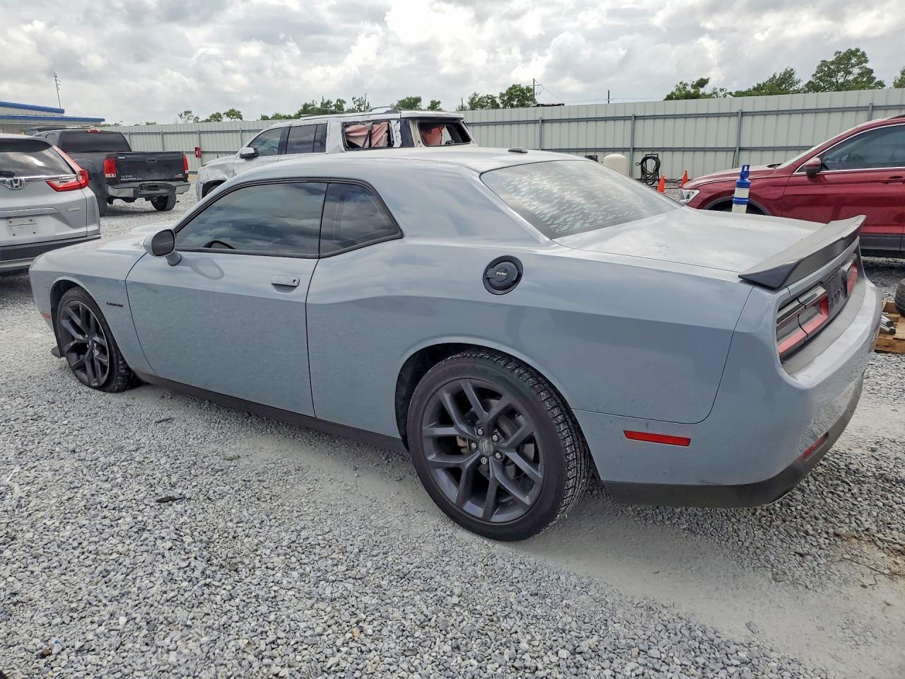 Dodge Challenger - zdjęcie 2