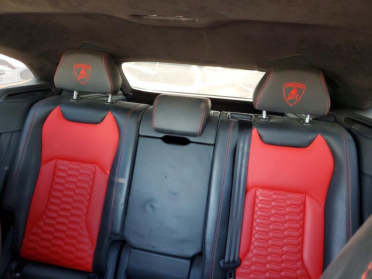 2019 Lamborghini Urus - zdjęcie 10