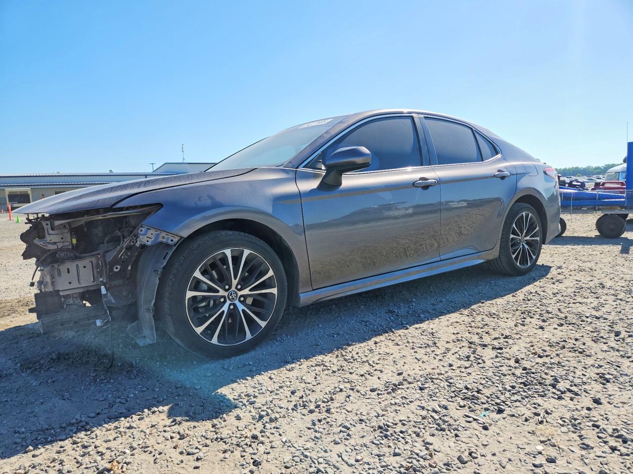 2018 Toyota Camry Se - zdjęcie główne