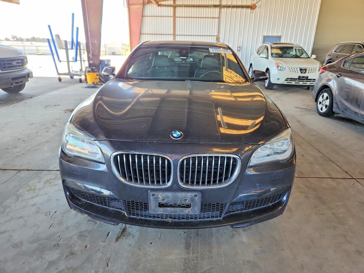 2013 BMW 750 I - zdjęcie 5