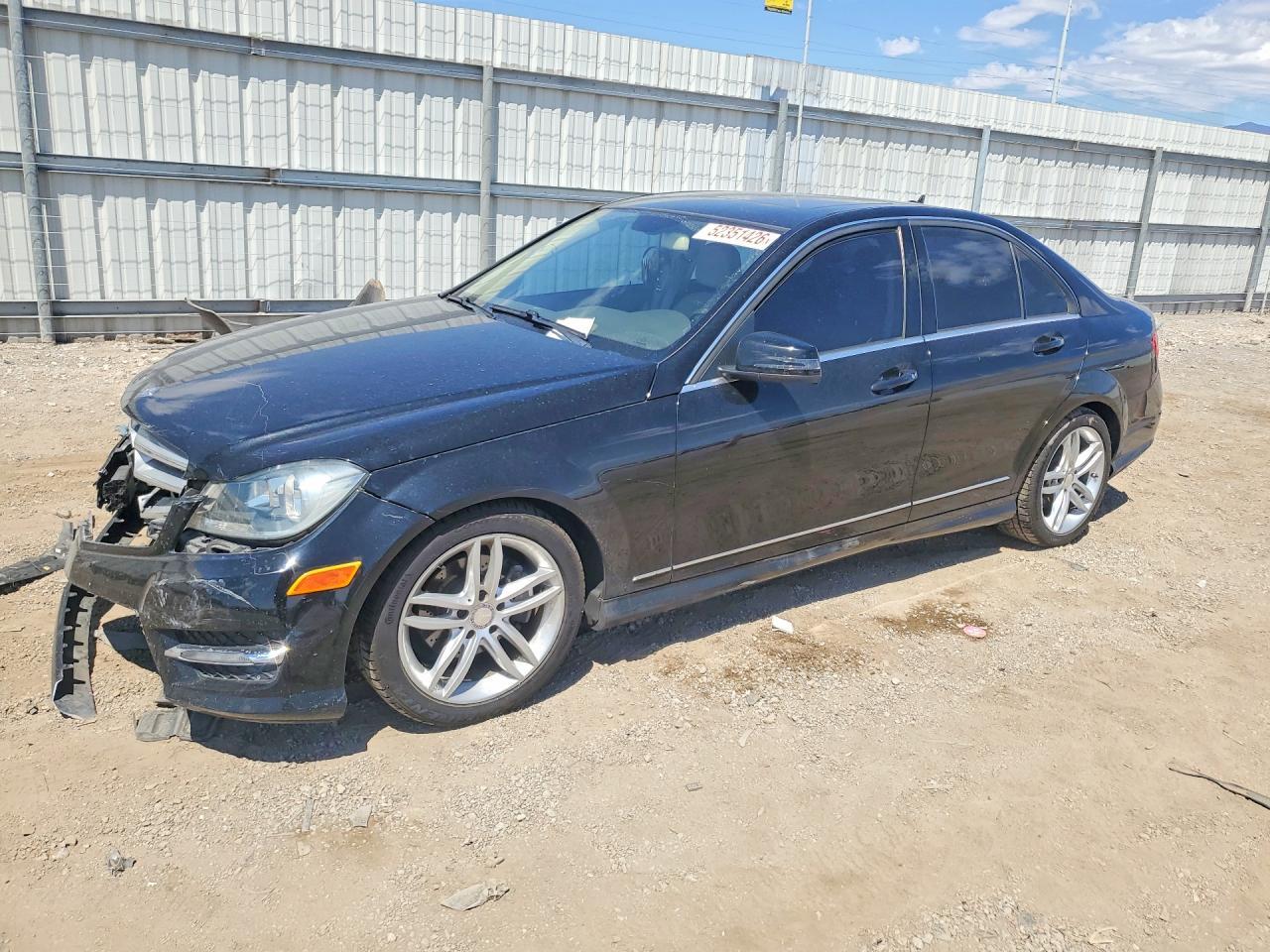 2013 Mercedes-Benz C 250 - zdjęcie główne