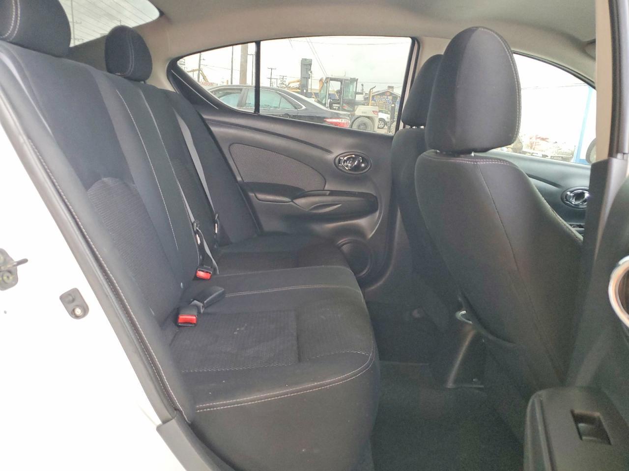 2014 Nissan Versa - zdjęcie 10