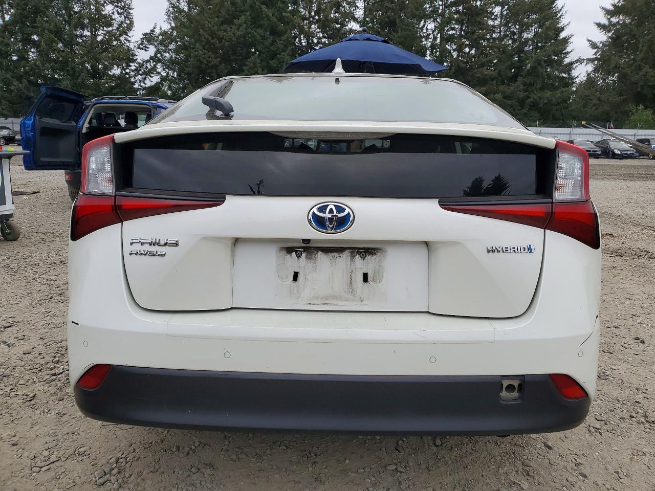 2019 Toyota Prius Le Awd-E - zdjęcie 6