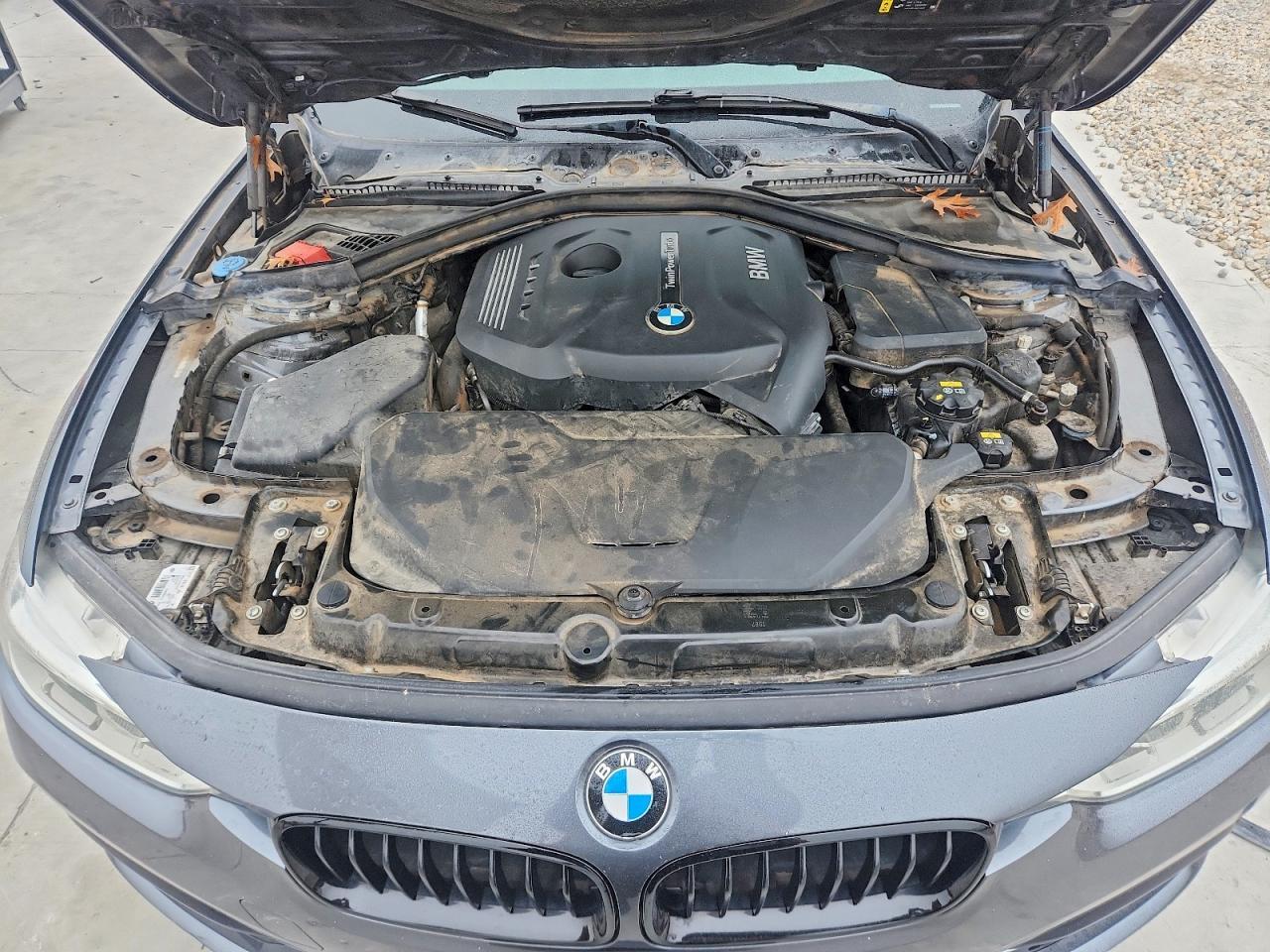 2018 BMW 330 I - zdjęcie 11