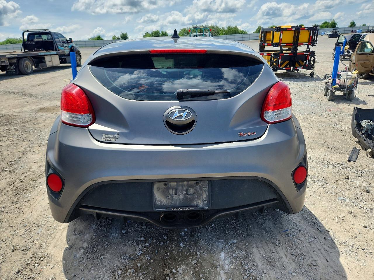 2013 Hyundai Veloster Turbo - zdjęcie 6