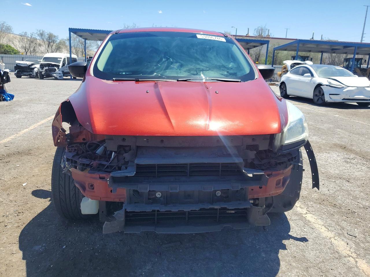 2014 Ford Escape S - zdjęcie 5