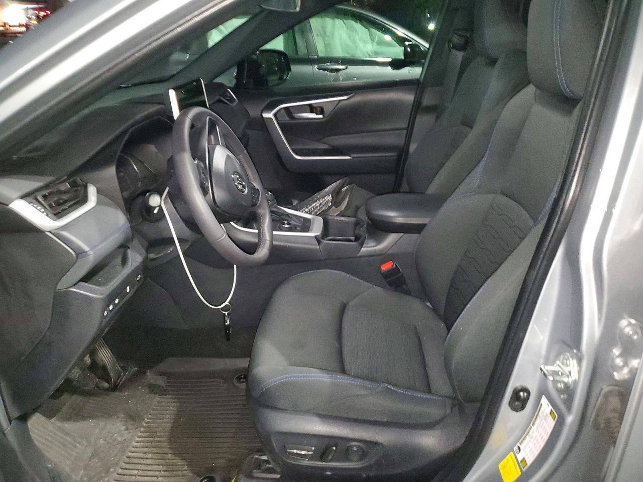 2024 Toyota Rav4 Se - zdjęcie 7