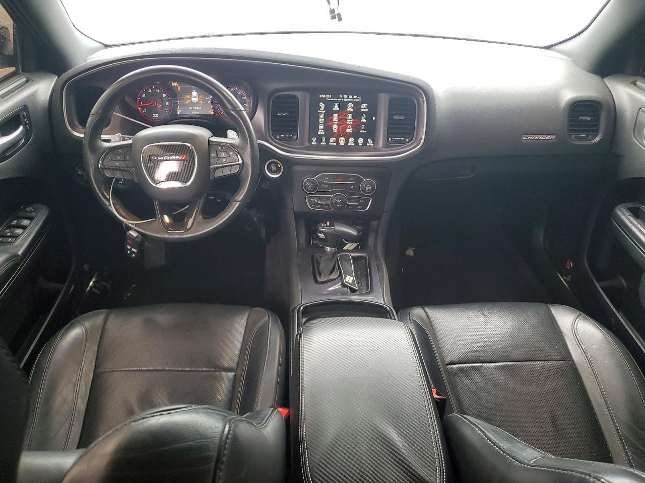 2016 Dodge Charger R - zdjęcie 8