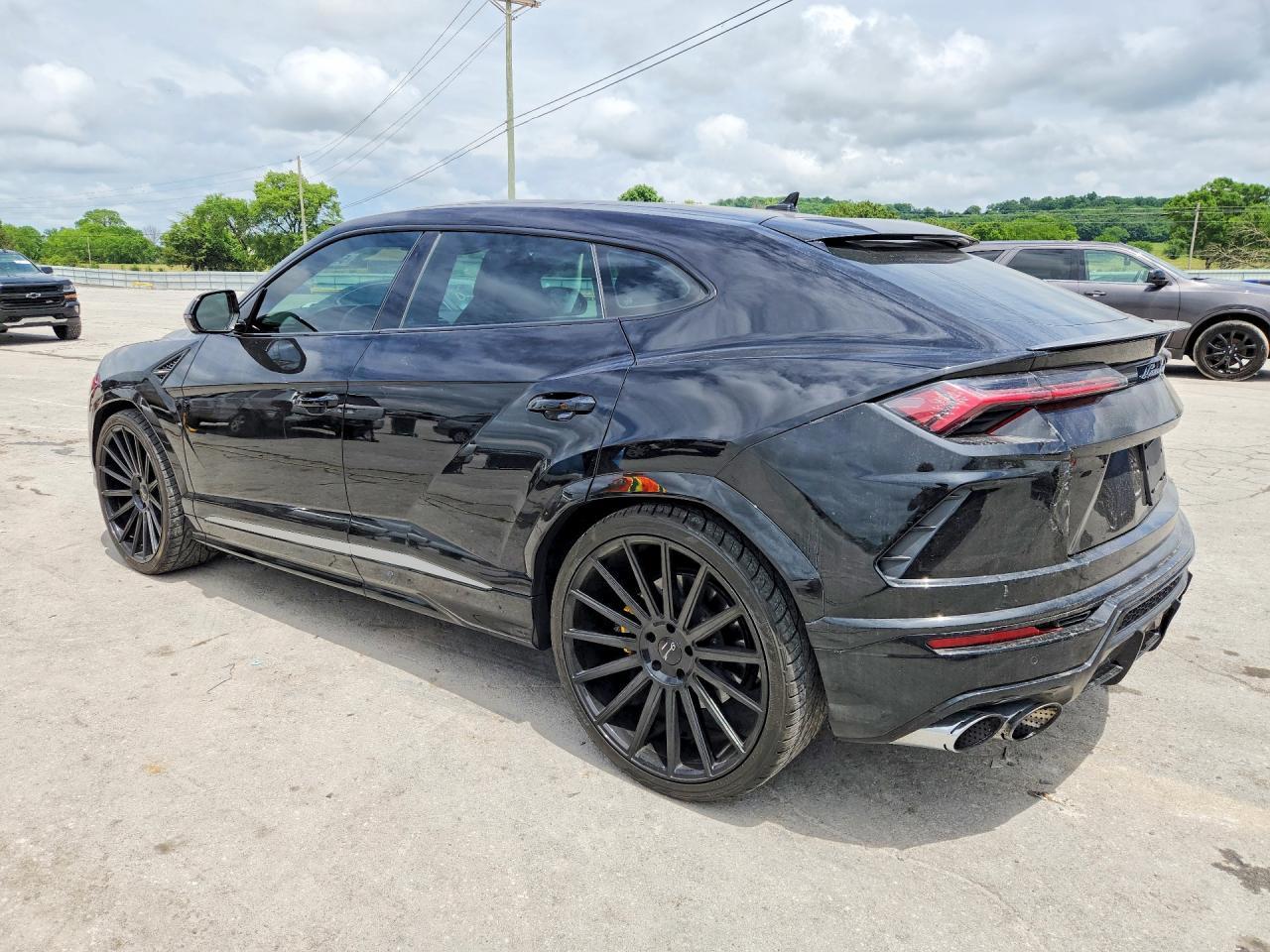 2020 Lamborghini Urus - zdjęcie 2