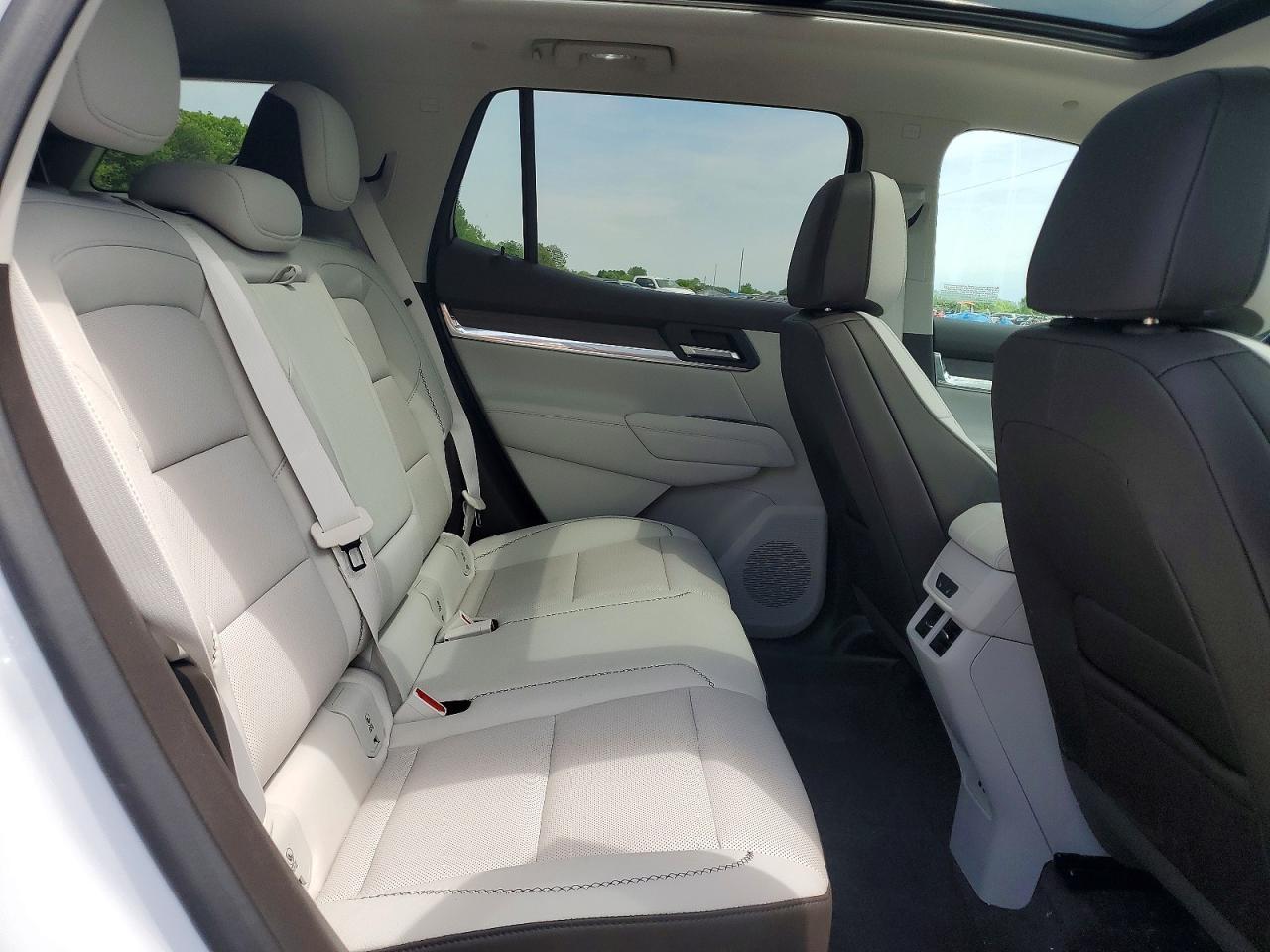 2026 GMC Terrain Denali - zdjęcie 11