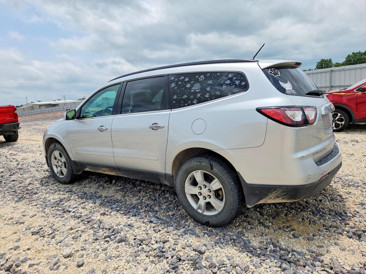 2015 Chevrolet Traverse Lt - zdjęcie 2