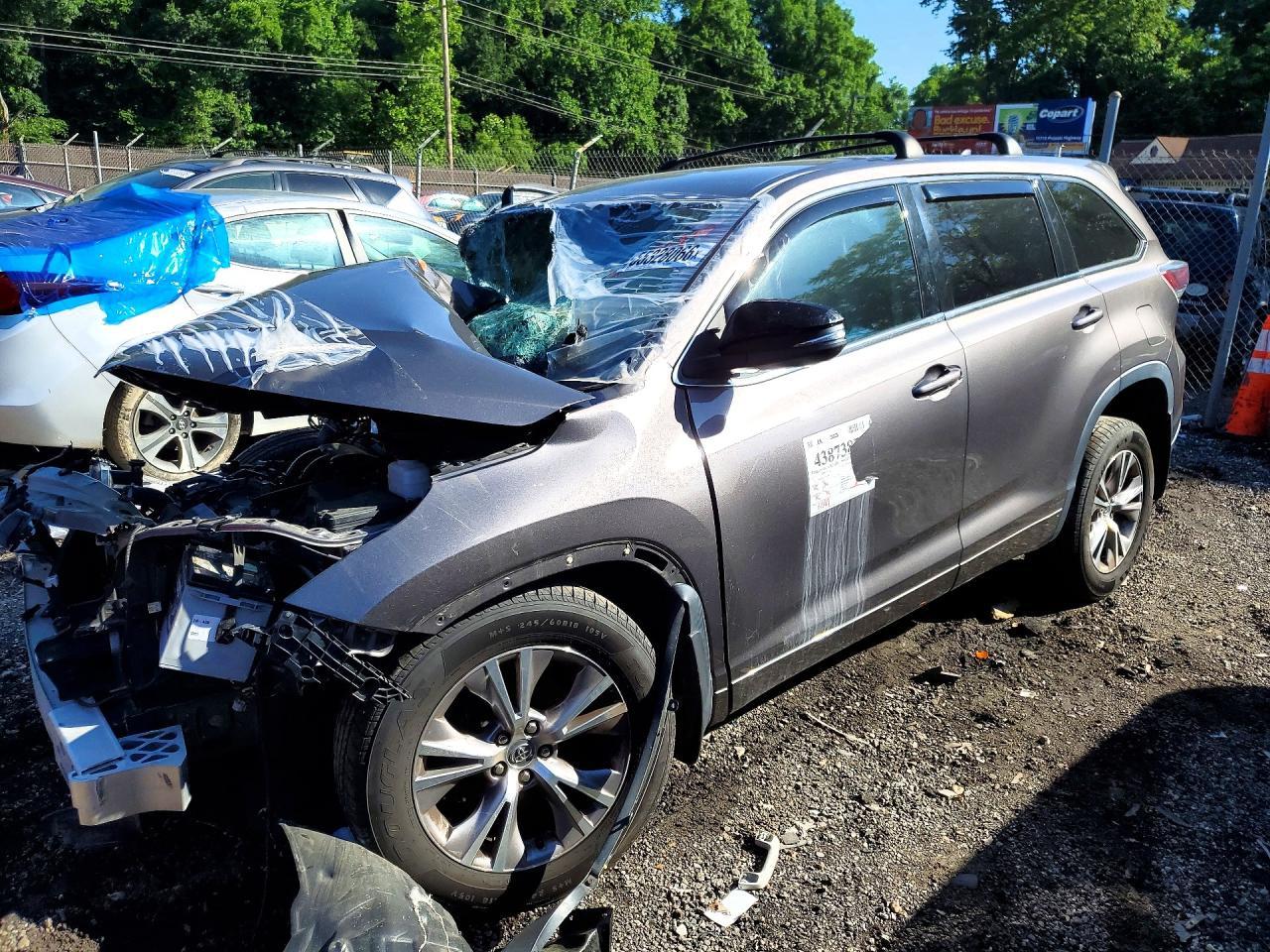 2015 Toyota Highlander Le Plus - zdjęcie główne