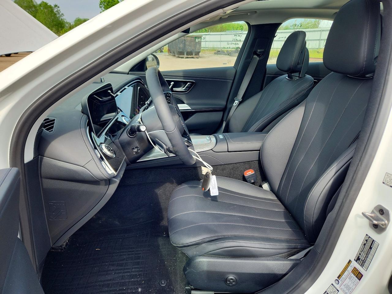 2026 Mercedes-Benz E 350 4Matic - zdjęcie 7