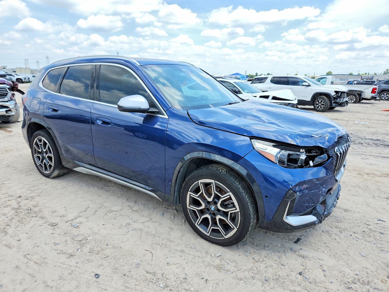 2024 BMW X1 xDrive28I - zdjęcie 4